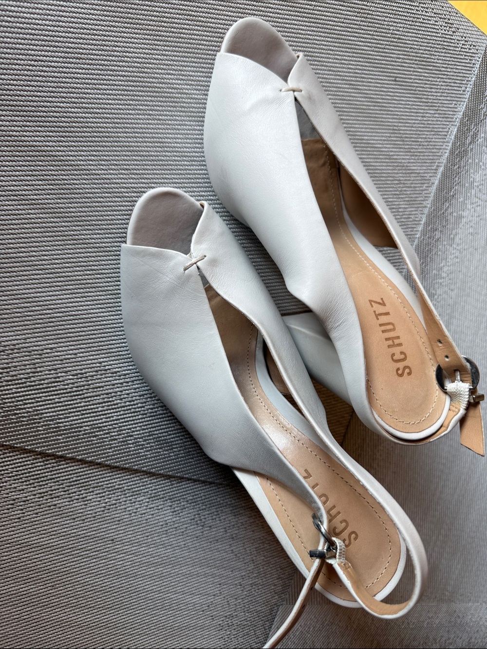 SCHUTZ White Leather Slingback Peep-Toe Mules